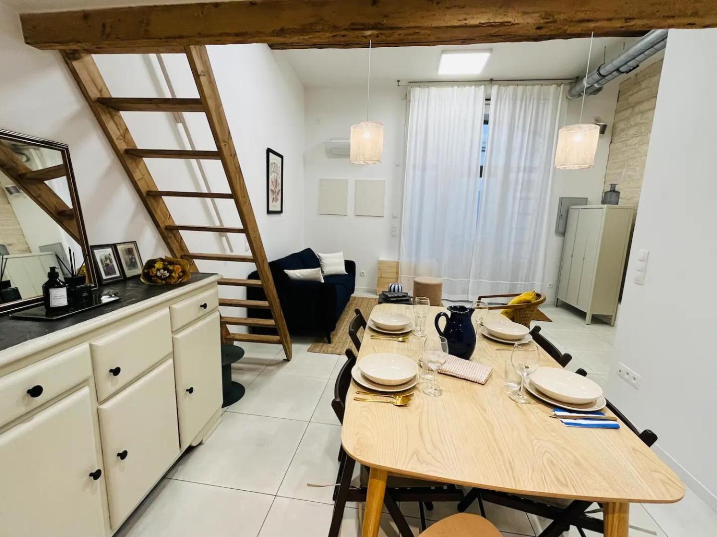 Le Chaptal • Beau T2 • Clim • Centre Gare St Roch Apartment Montpellier Bagian luar foto