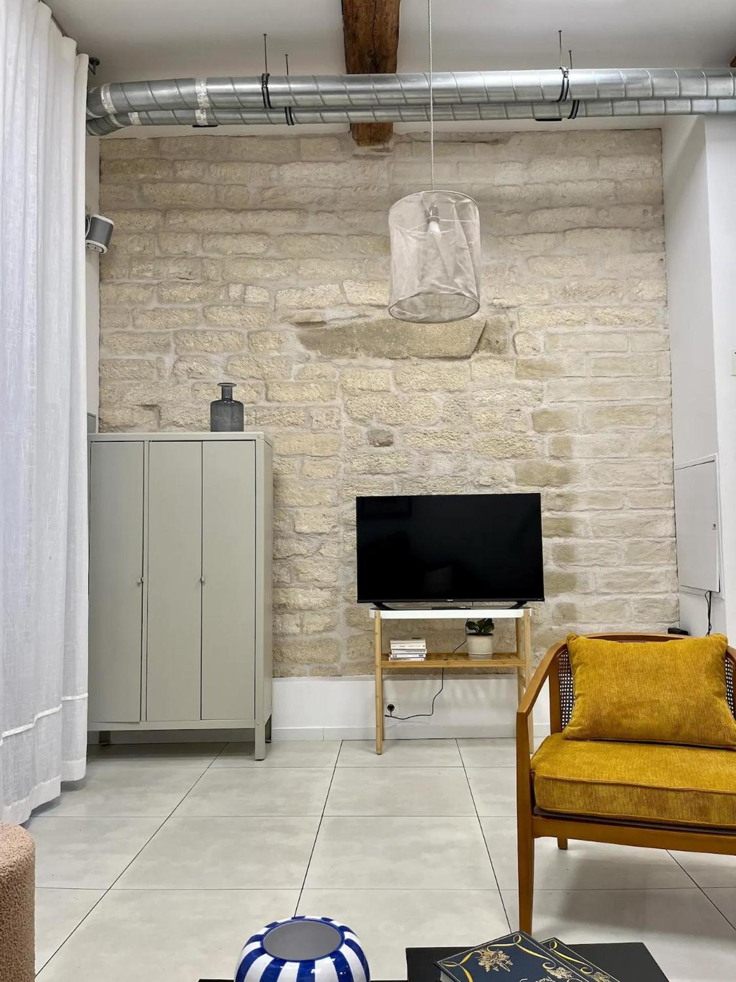 Le Chaptal • Beau T2 • Clim • Centre Gare St Roch Apartment Montpellier Bagian luar foto